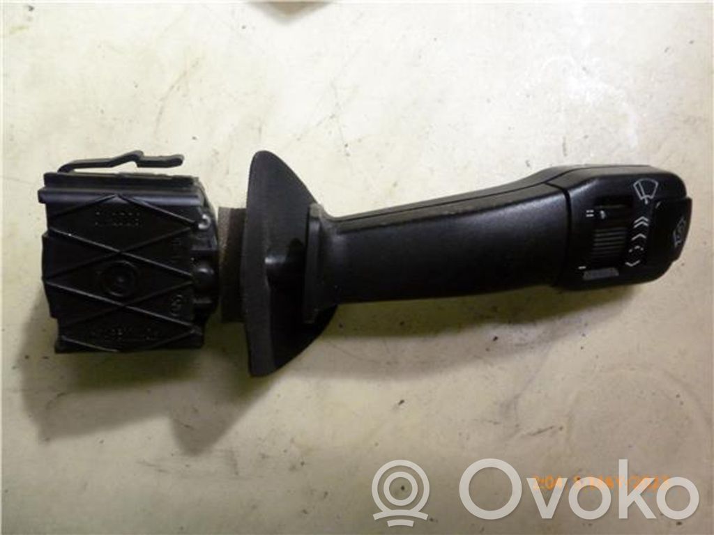 Wiper switch   8352171