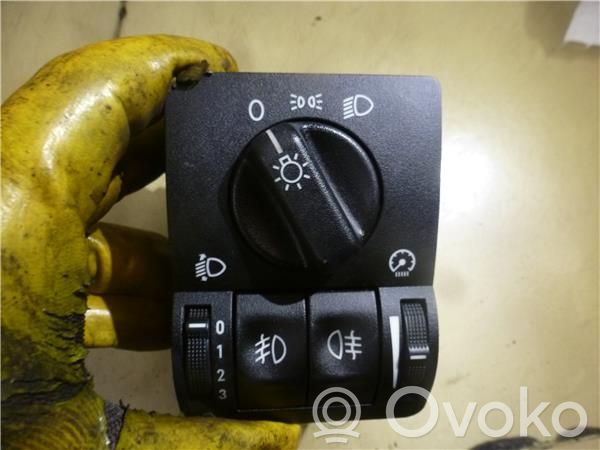 Opel Astra G Interruptor de luz 