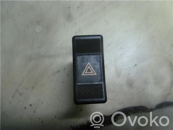 Botón interruptor de luz de peligro   W5108