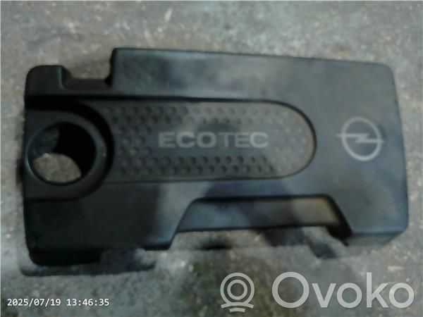 Opel Astra J Osłona górna silnika 
