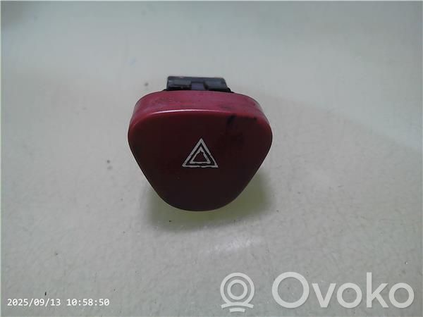 Hazard light switch   96405776KR