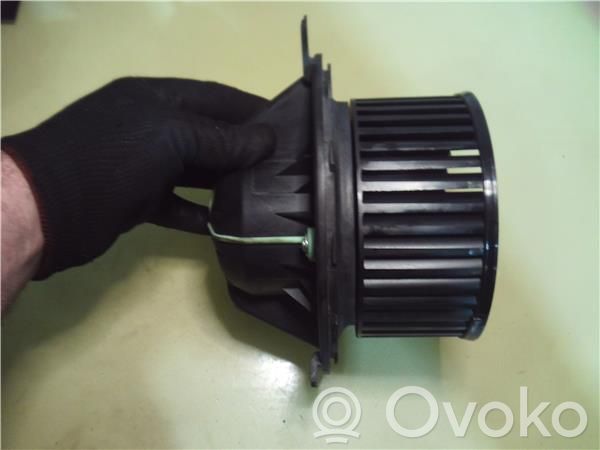 BMW 1 E81 E87 Stellmotor Heizung Klima 