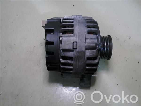 Audi A4 S4 B5 8D Alternador 