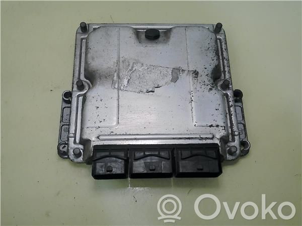 Engine control unit/module ECU   281011102,8200222133