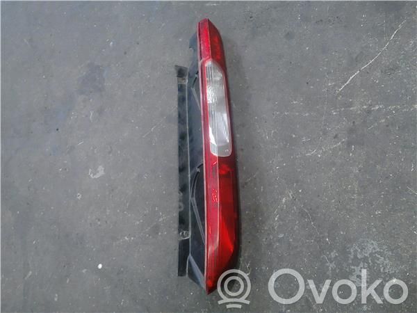 Lámpara de faros/luces traseros   4M5113404AA,CINCOPUERTAS