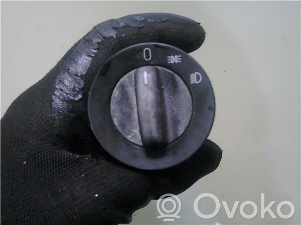 Interruptor de luz   530893,549391011