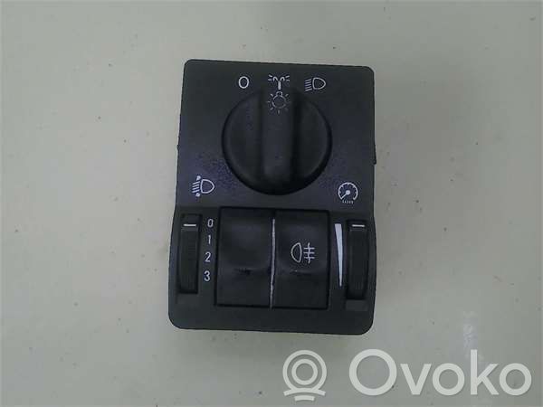 Opel Astra G Light switch 