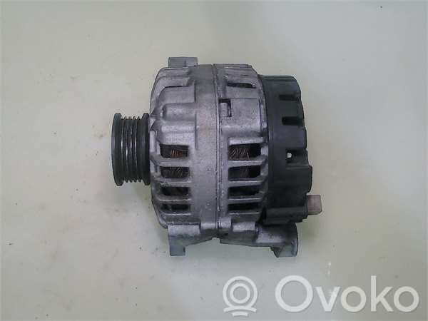 Audi A4 S4 B5 8D Alternador 