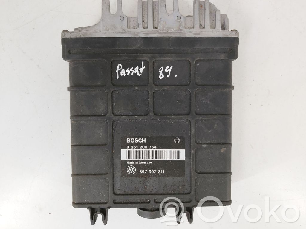 Engine control unit/module   0261200754,357907311