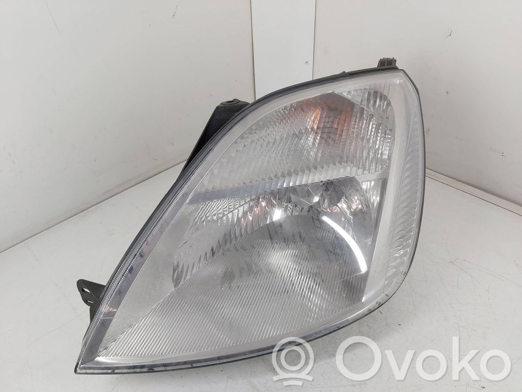 Ford Fiesta Headlight/headlamp 