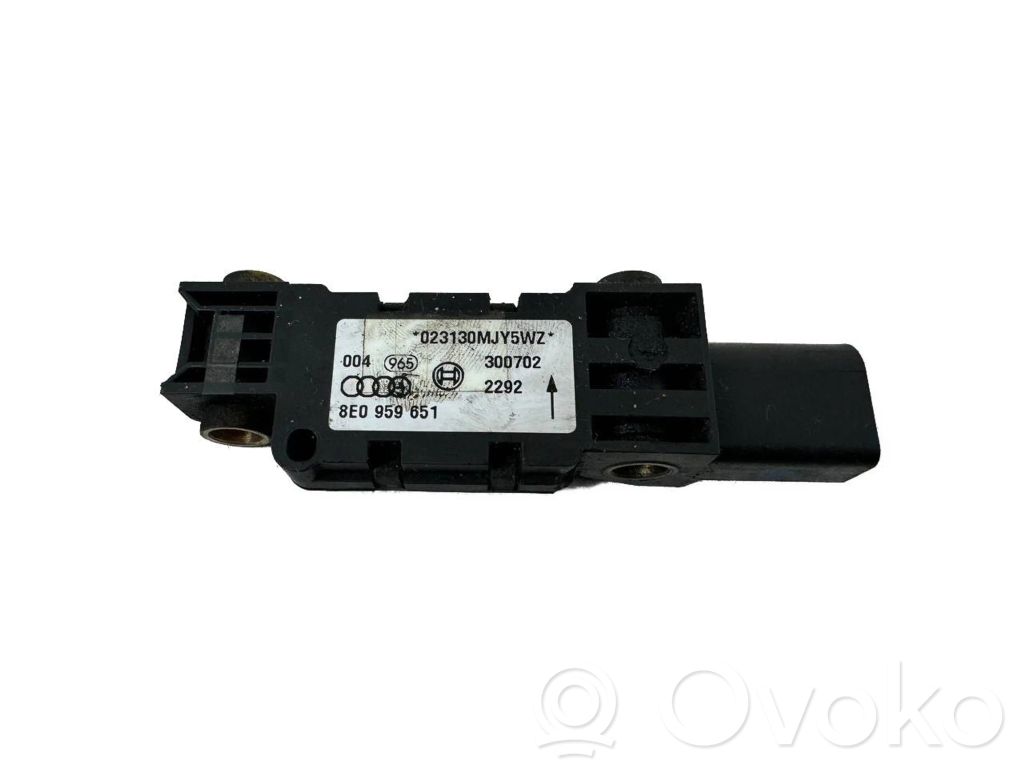 Audi A4 S4 B6 8E 8H Czujnik uderzenia Airbag 