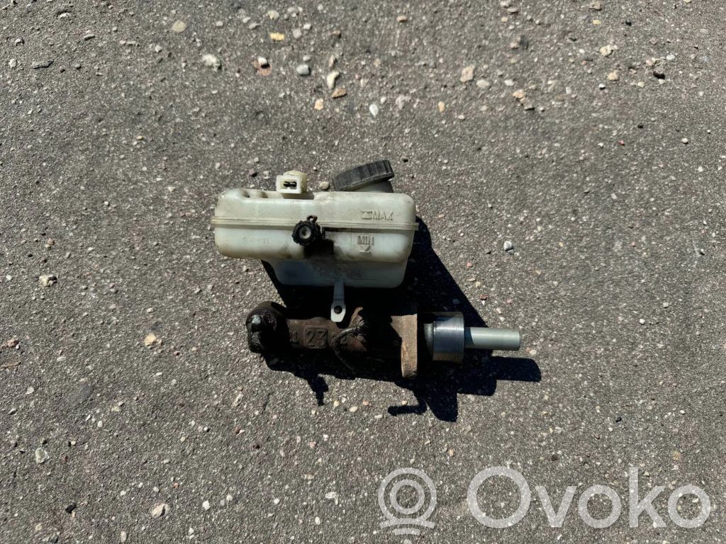 Mercedes-Benz Sprinter W901 W902 W903 W904 Główny cylinder hamulca 