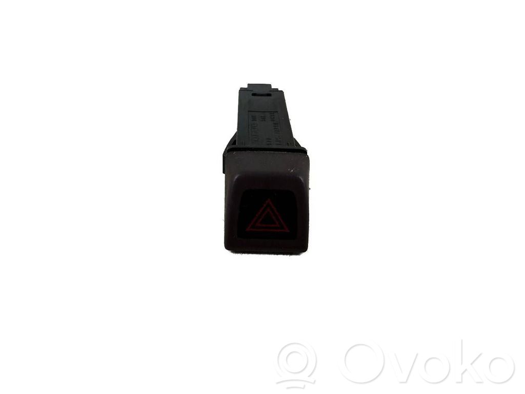 Hazard light switch   30739296,05W252