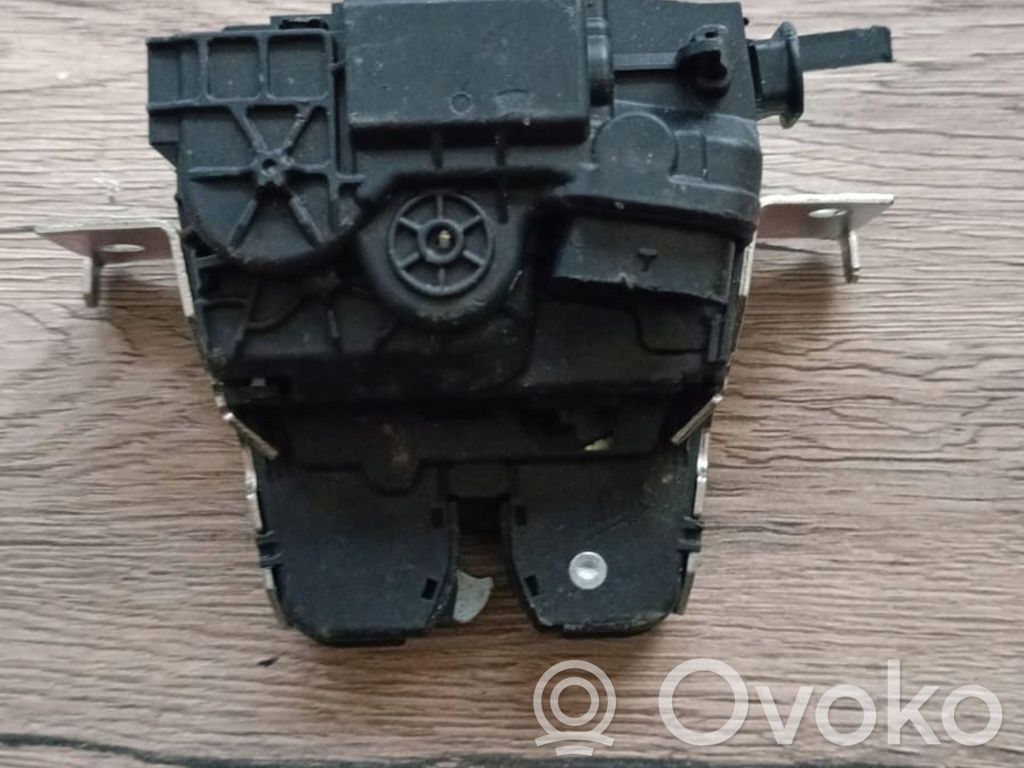 Mercedes-Benz SL R232 Zamek drzwi przednich 