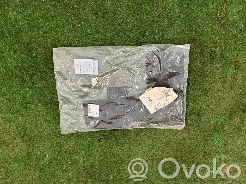 Opel Corsa D Kita salono detalė 