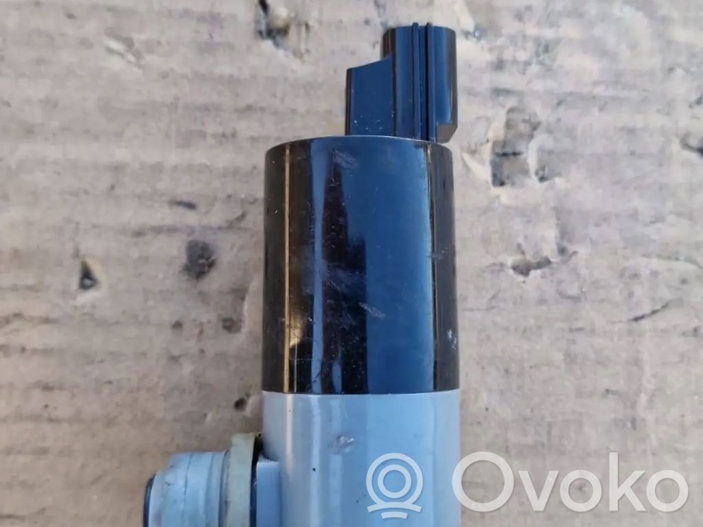 AC 428 Windscreen/windshield washer pump 