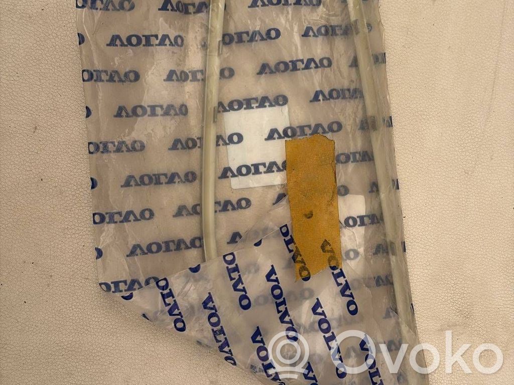 Volvo S60 Kratka dolna zderzaka przedniego 