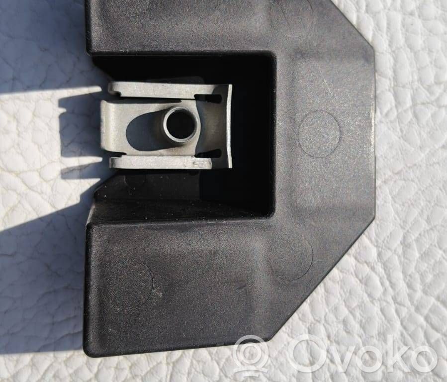 Tesla Model S Soporte del parachoques delantero 