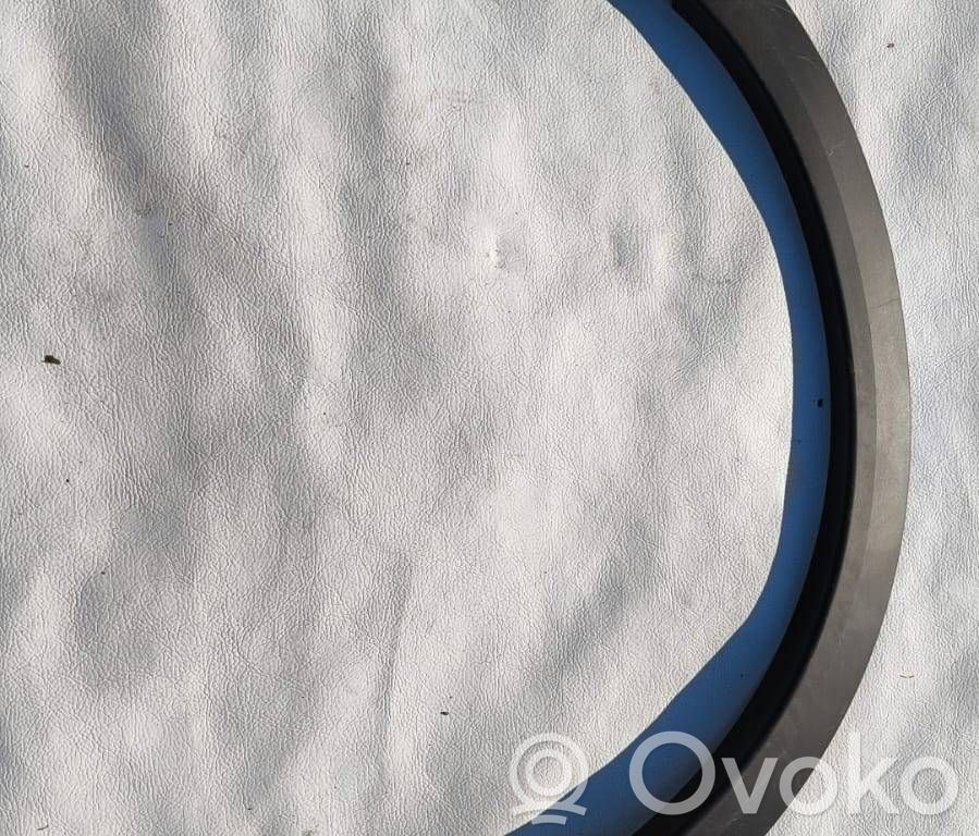 Front arch trim   7400A739