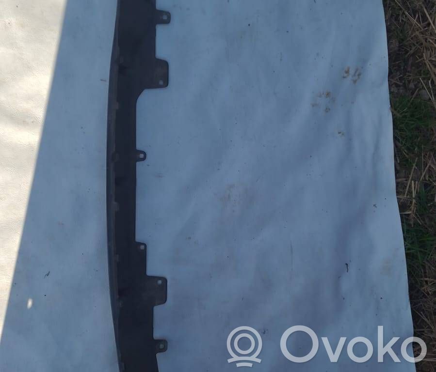 BMW 2 F44 Apakšējā bampera daļa 