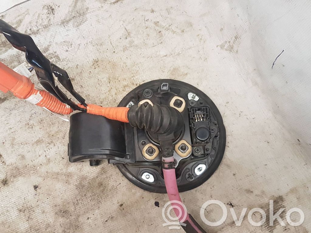 Toyota Prius (XW30) Gniazdo ładowania samochodu elektrycznego 