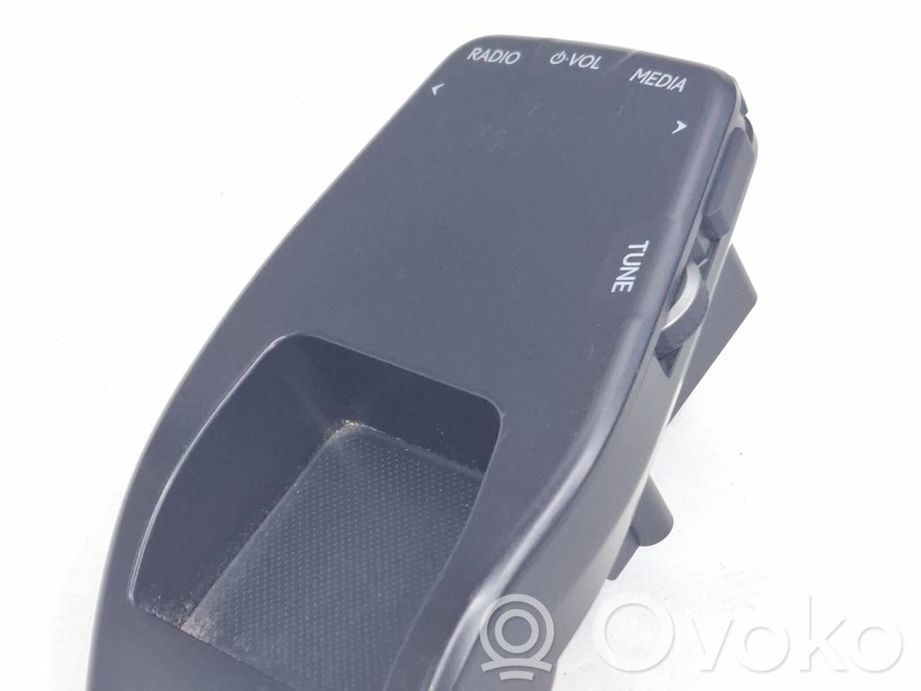 Head unit multimedia control   75K603,8617076020