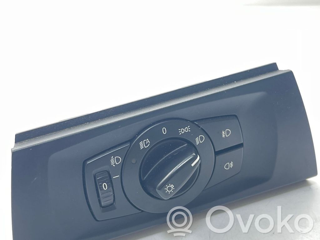 Lukturu slēdzis   6932792,33600101