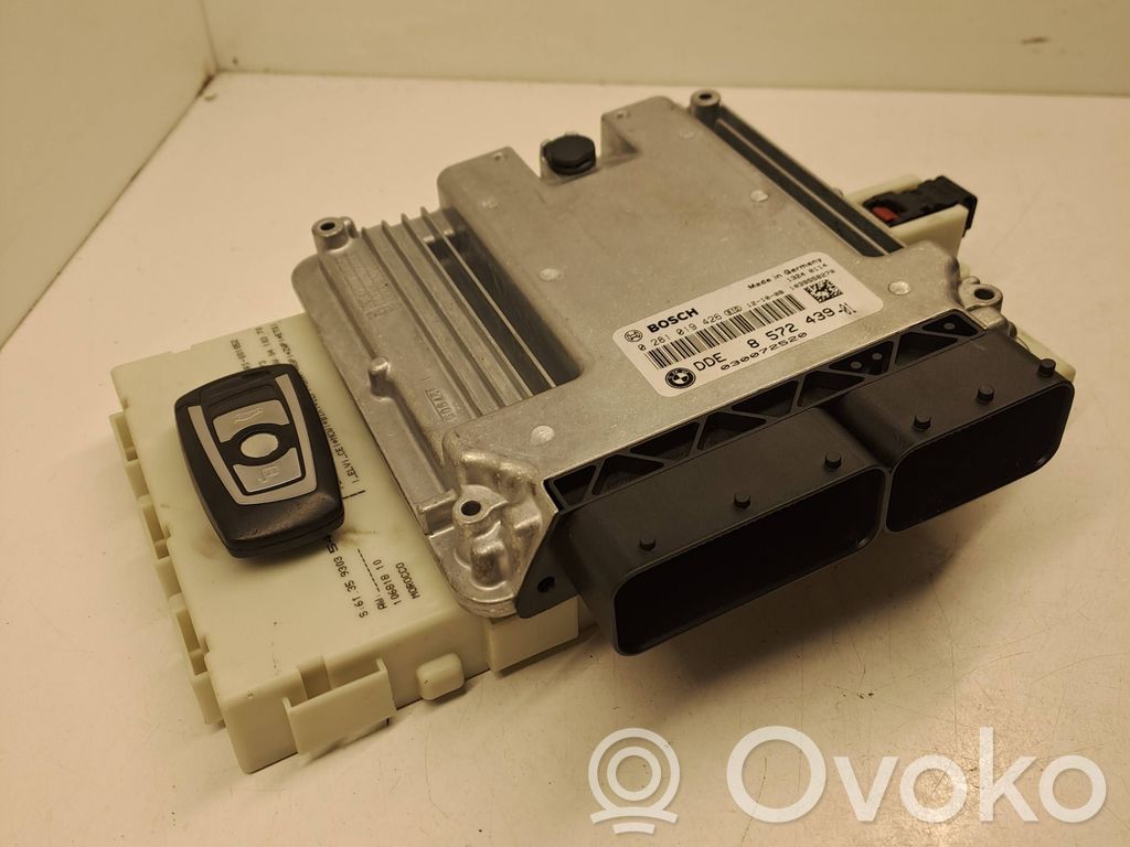 Komputer / Sterownik ECU i komplet kluczy   8572439,0281019426,030072520