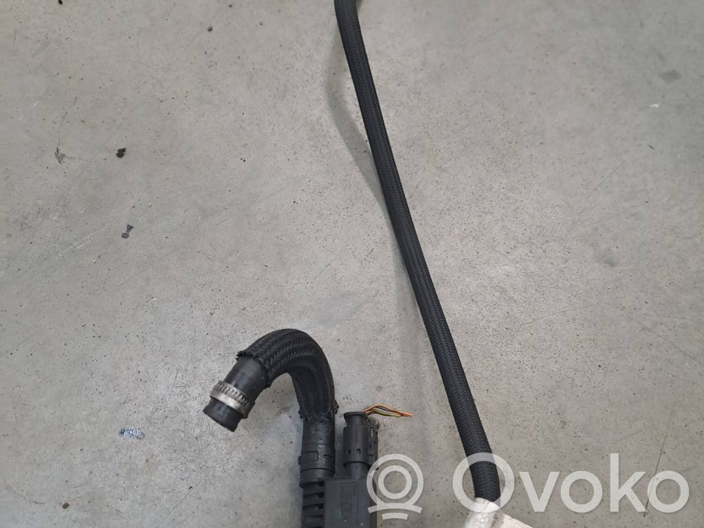 BMW 5 F10 F11 Manguera/tubo del retorno de combustible 