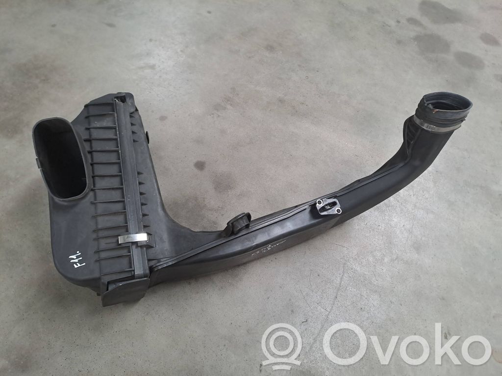BMW 5 F10 F11 Obudowa filtra powietrza 