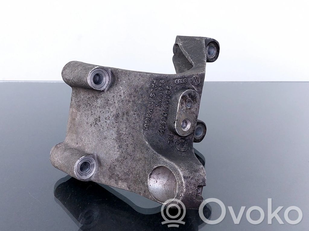 Volkswagen Phaeton Engine mounting bracket 