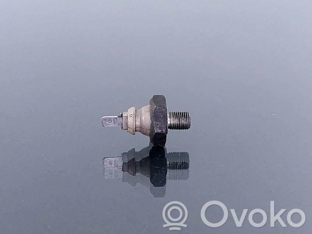 Volkswagen PASSAT B3 Öljynpaineanturi 