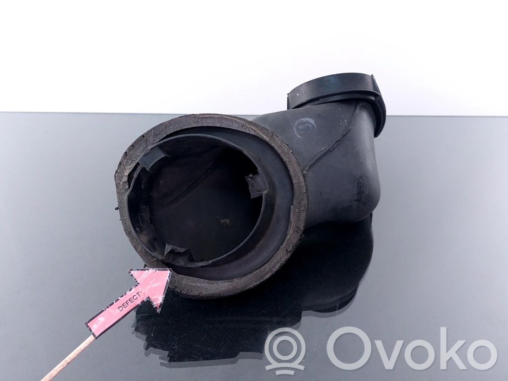 BMW 5 E39 Air intake duct part 