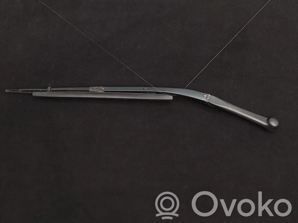 BMW 5 E39 Front wiper blade arm 