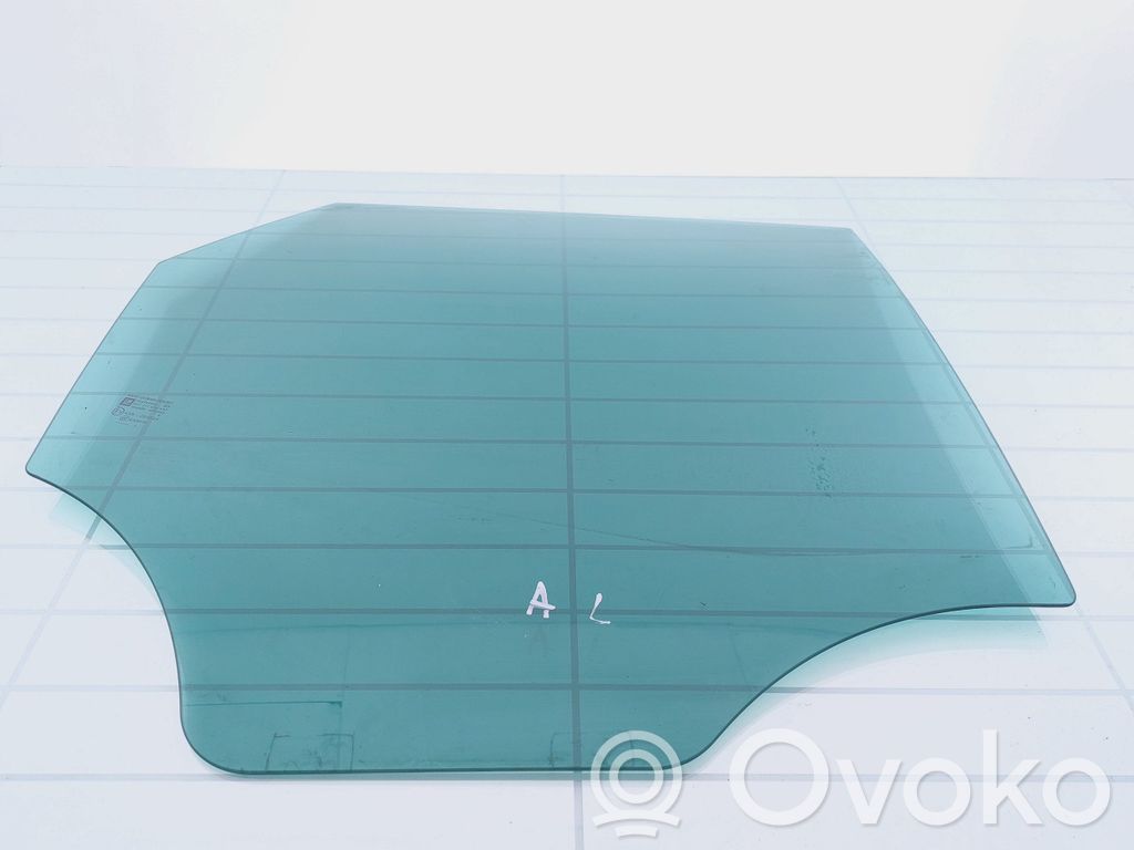 Opel Meriva B Rear door window glass 