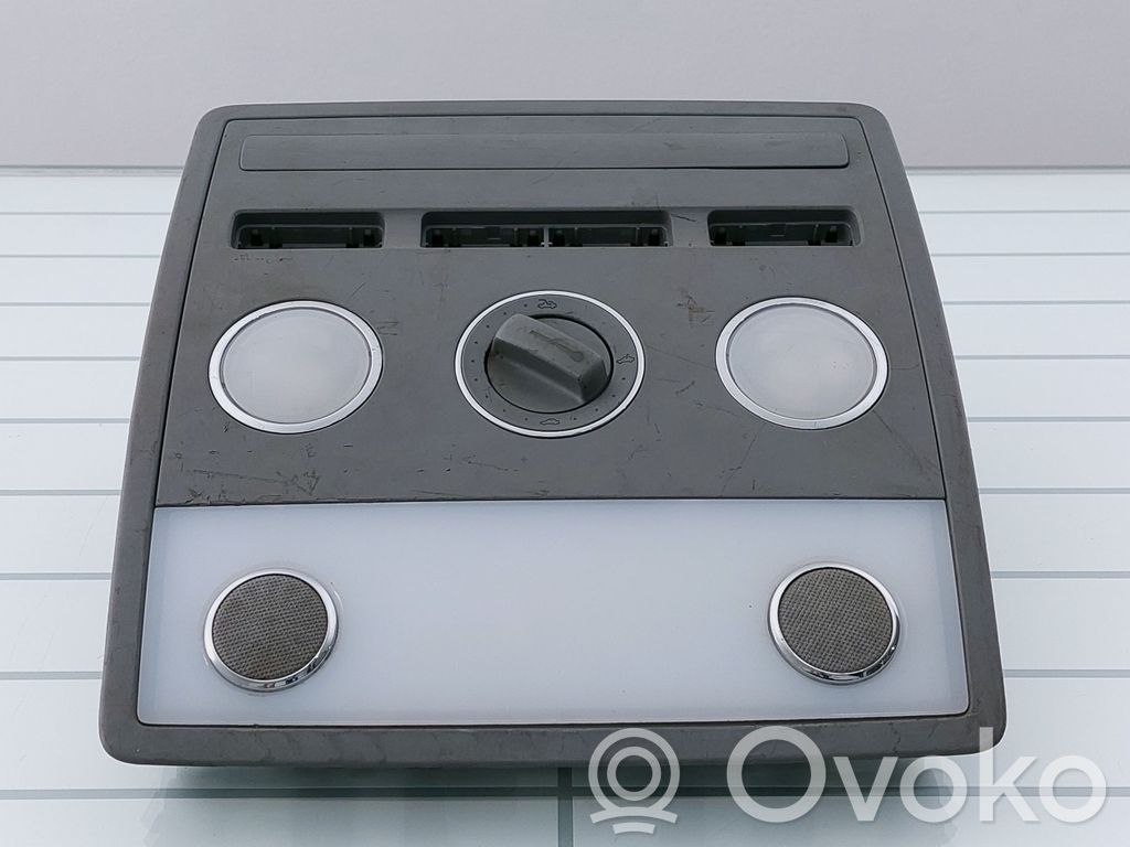 Volkswagen Phaeton Front seat light 