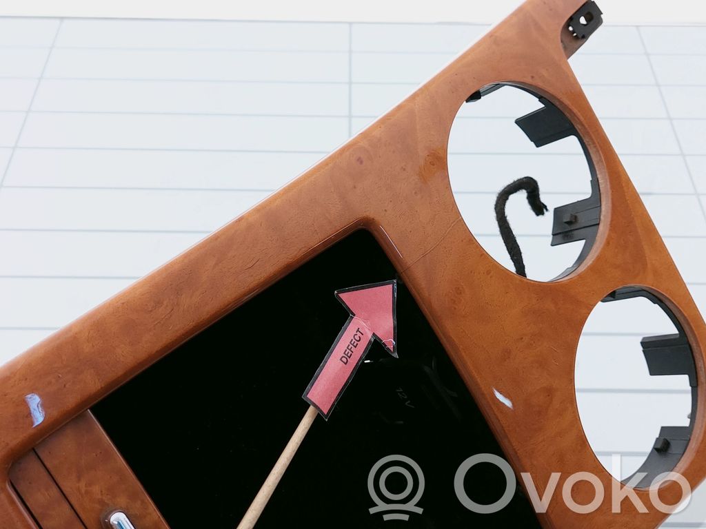 Volkswagen Phaeton Center console 