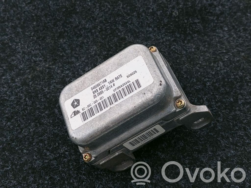 Chrysler 300 - 300C Vakaajan pitkittäiskiihtyvyystunnistin (ESP) 