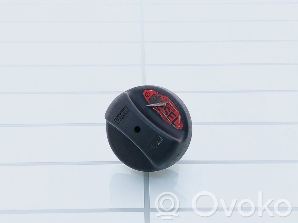 BMW 5 E60 E61 Fuel tank filler cap 