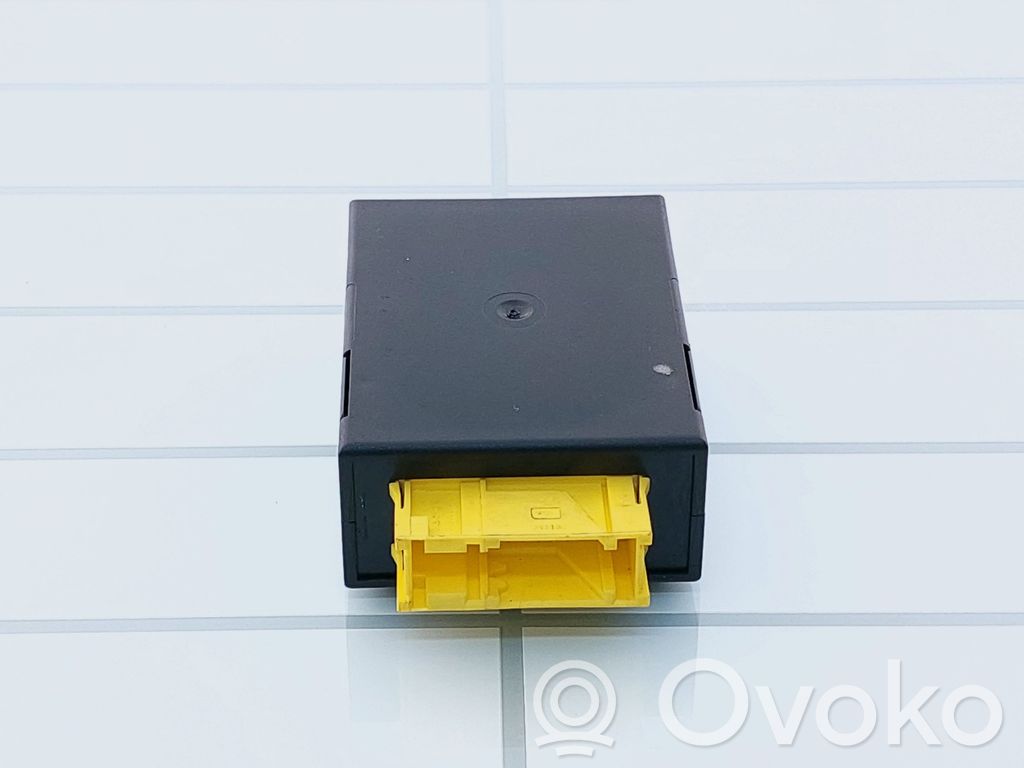 BMW 7 E38 Light module LCM 