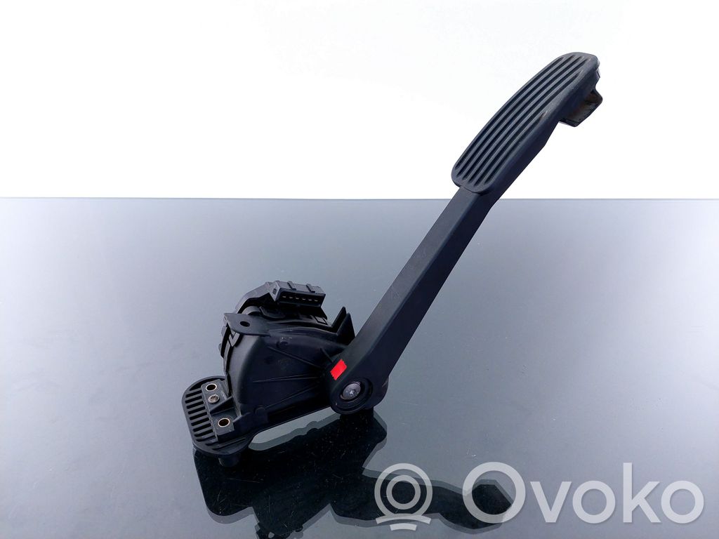 Volvo S80 Akceleratoriaus pedalas 