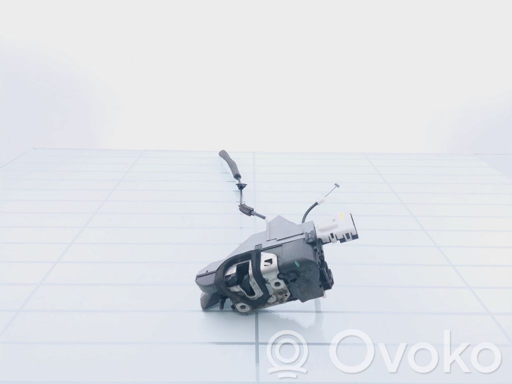 Citroen C5 Priekšpusē slēdzene 