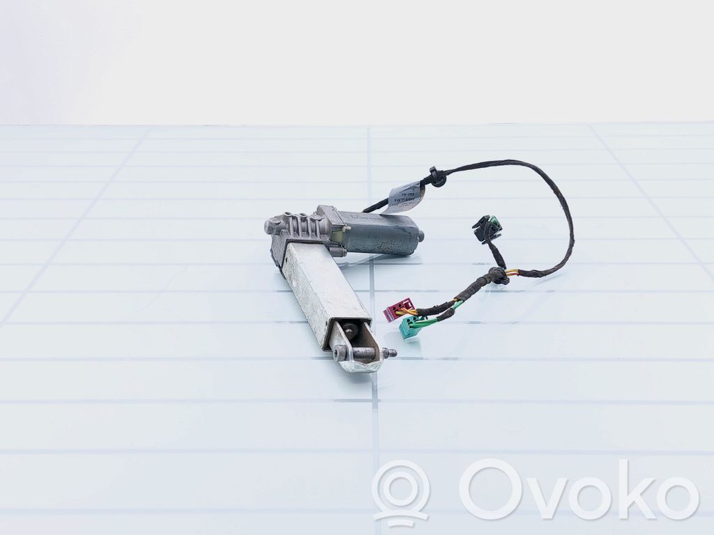 BMW 7 E65 E66 Istuimen säätömoottori 