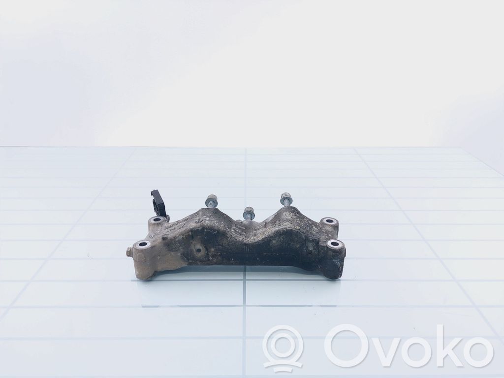 Peugeot 308 Engine mounting bracket 