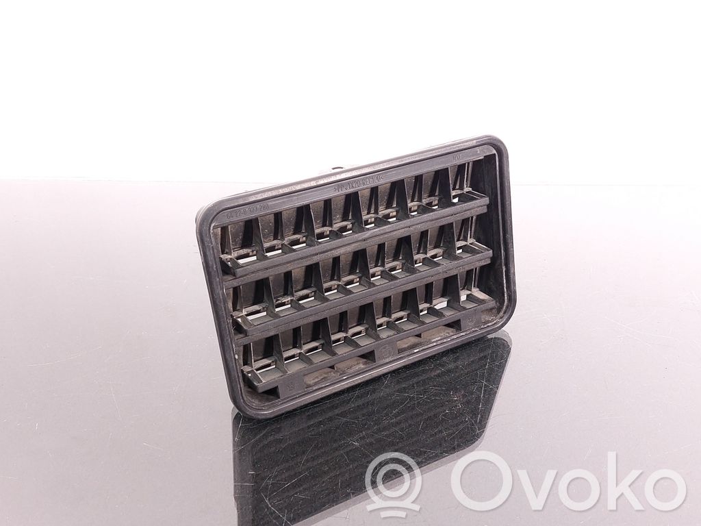 BMW X6 E71 Quarter panel pressure vent 
