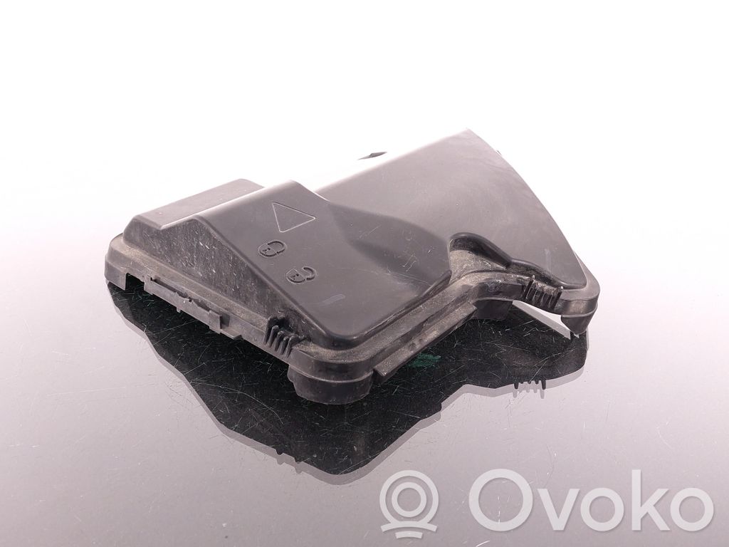 BMW X5 E70 Fuse box cover 