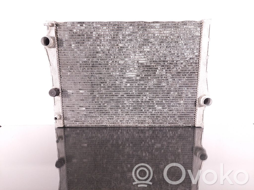 BMW X5 E70 Coolant radiator 