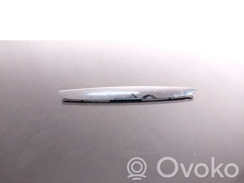 BMW 3 E90 E91 Engine cover (trim) 