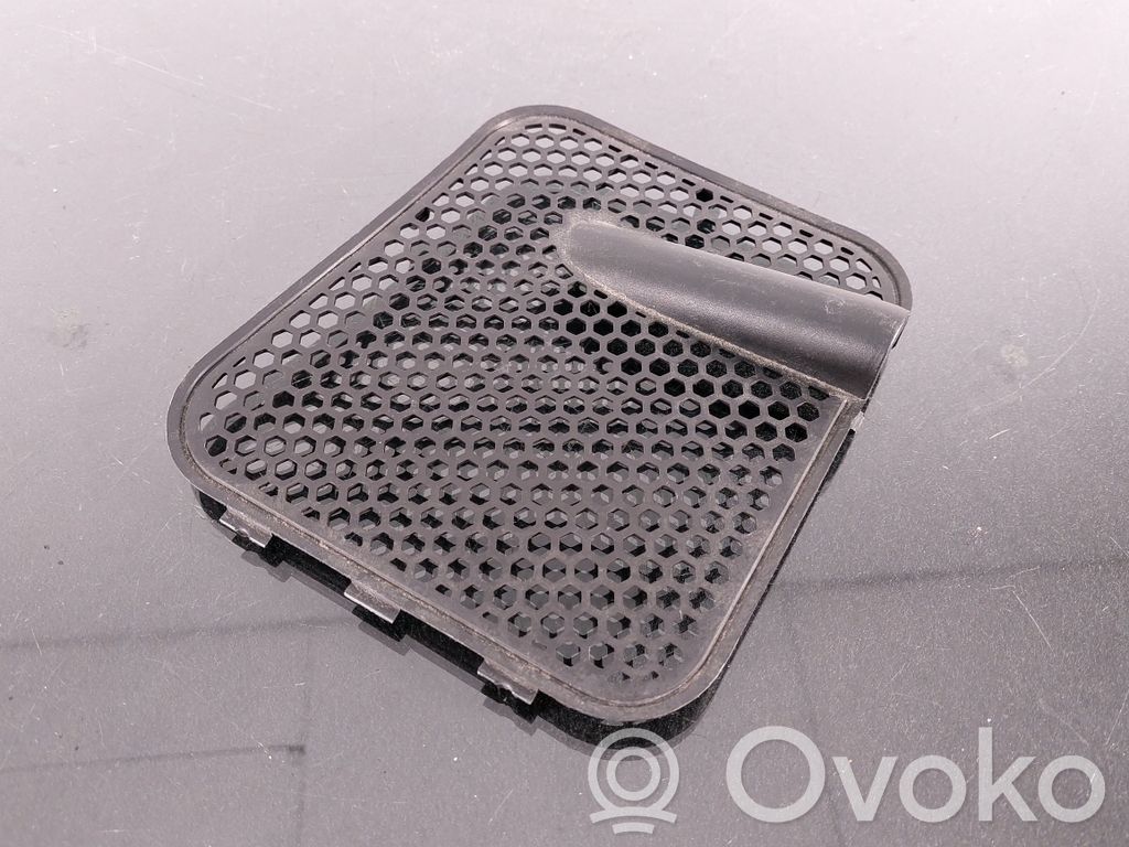 Volvo V60 Konepellin säleikkö 