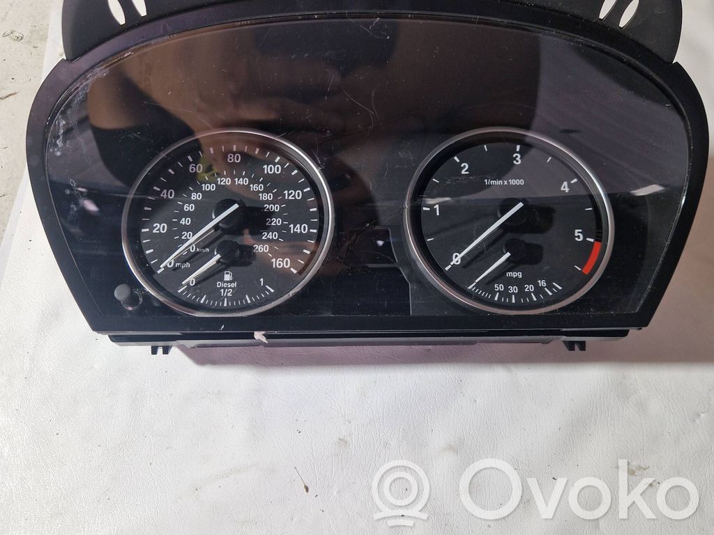 BMW X5 E70 Speedometer (instrument cluster) 